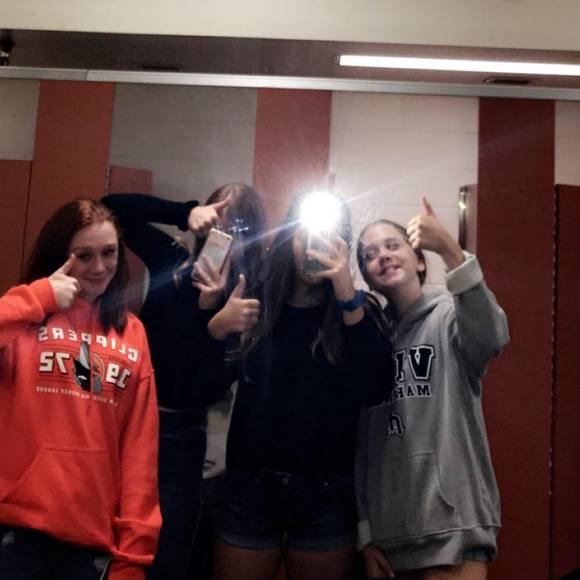 Meet your Posher, Makayla - Picture 1 of 1